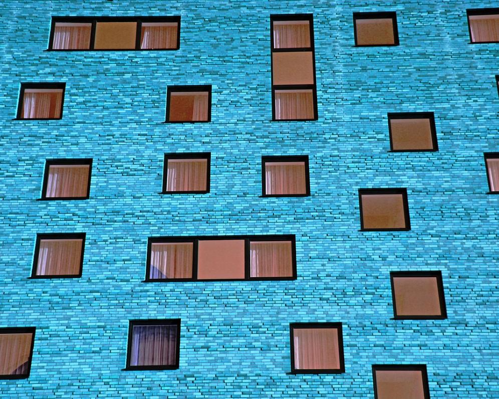 Dostali jste např. od rodičů dům či byt, (popř. jste zdědili)? A má hodnotu vyšší než 5 milionů korun?  Pak k tomuto daru (dědictví) MUSÍTE podat Oznámení o osvobozených příjmech na příslušný FÚ, jinak Vám hrozí tučná sankce.